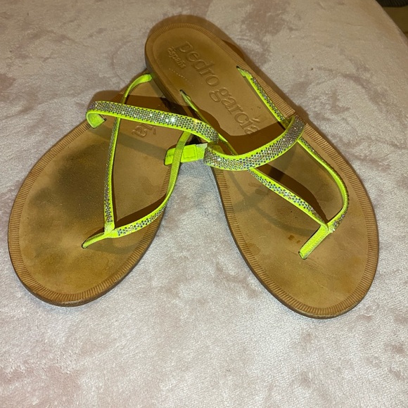 Pedro Garcia Swarvoski Crystal Yellow 
Strappy Thong
Sandal Sz 40 US 9.5 - Picture 11 of 14